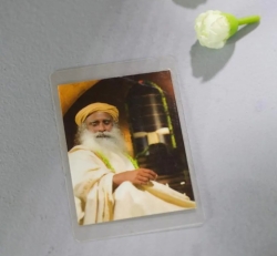 Карманное фото  Садхгуру